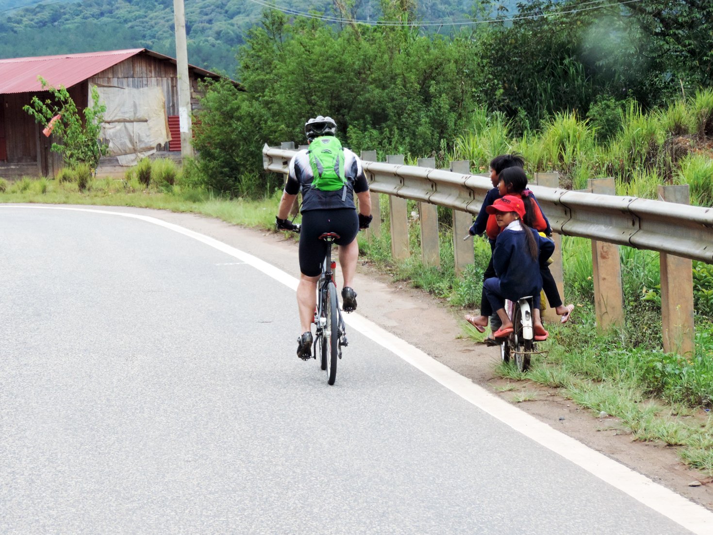 Journey by Bicycle from Da Lat to Nha Trang and Vung Tau 15 Days